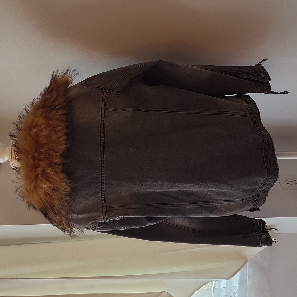 Buddy Love Jacket 🩶 - Picture 11 of 16